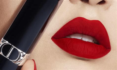 Best Dior Lipstick Guide (Plus Extra Lip Gloss Recommendations!)